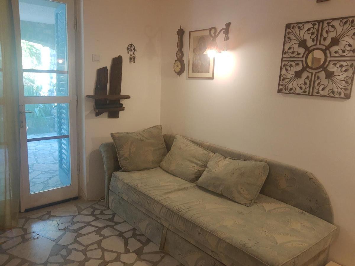 Sea-Side Old Stone Villa With A Private Garden Budva Exteriör bild