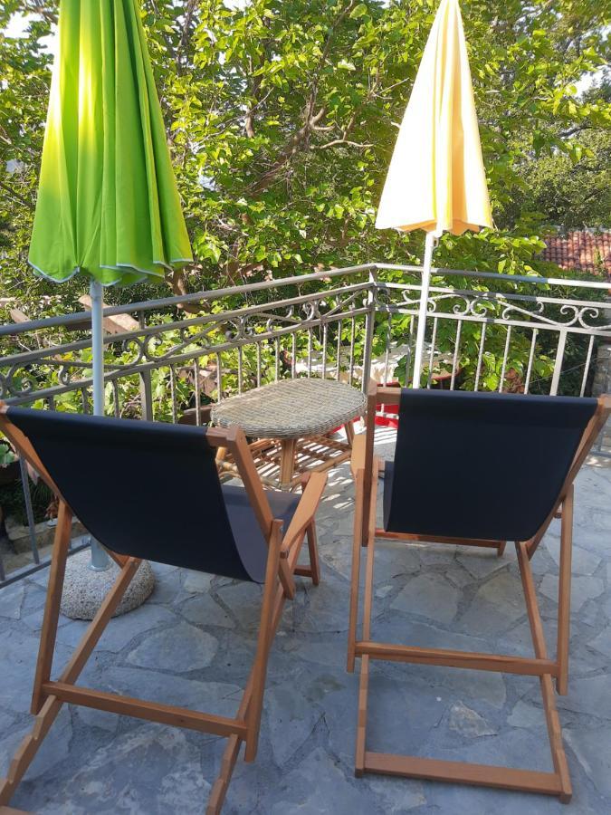 Sea-Side Old Stone Villa With A Private Garden Budva Exteriör bild