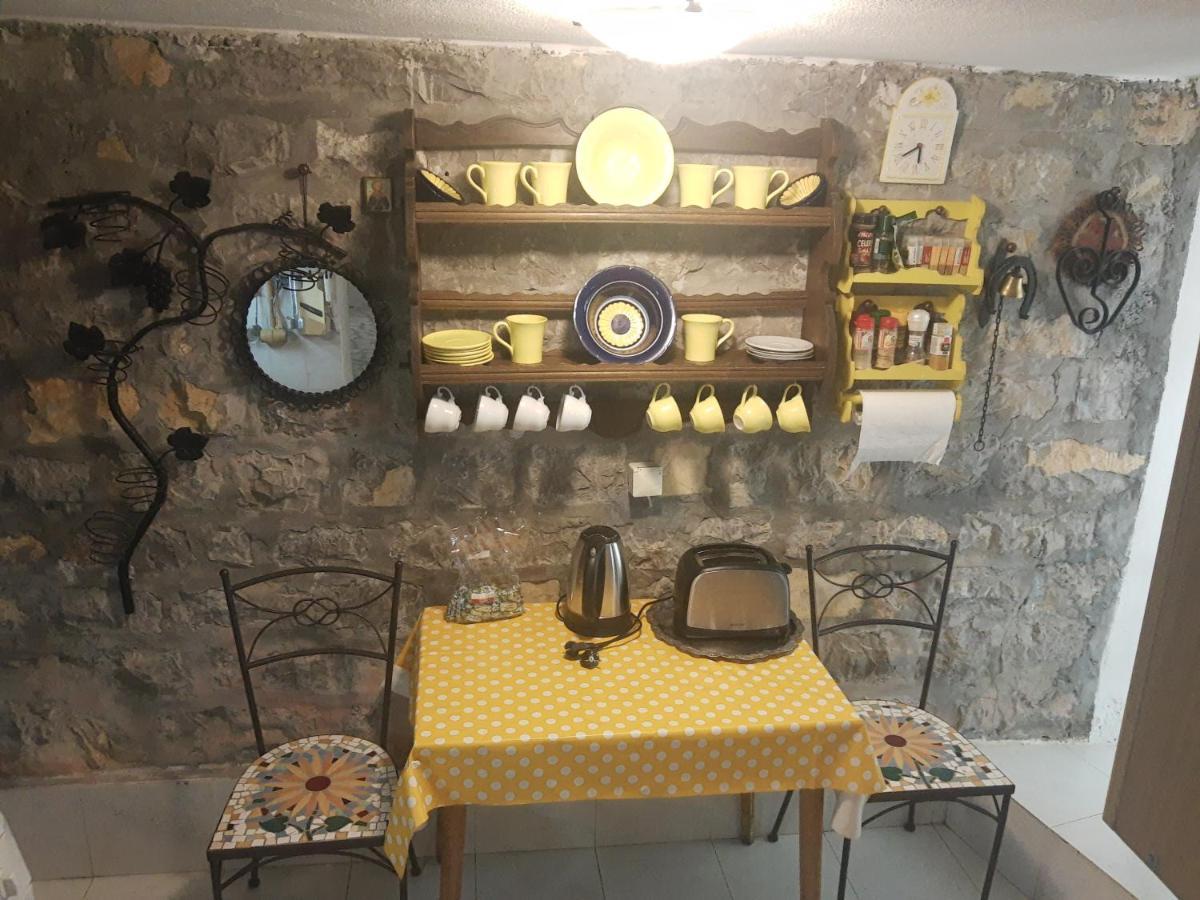 Sea-Side Old Stone Villa With A Private Garden Budva Exteriör bild